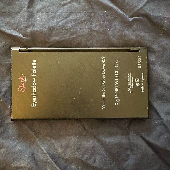 Sleek eyeshadow palette - Picture 3 of 3